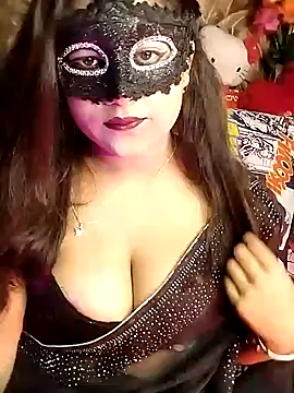 Hottyalia online show from 12-12-24, 07:04