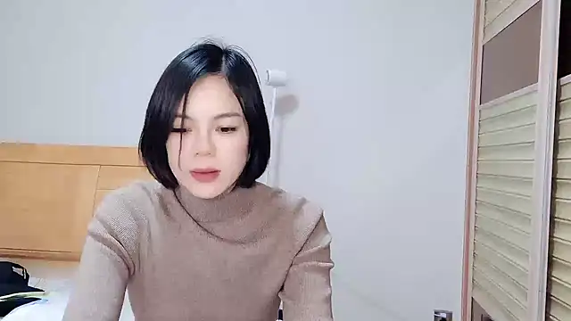 Snapshot of Linda-LL chatting on 01-12-25, 06:28 Linda-LL online show from 01-12-25, 06:28