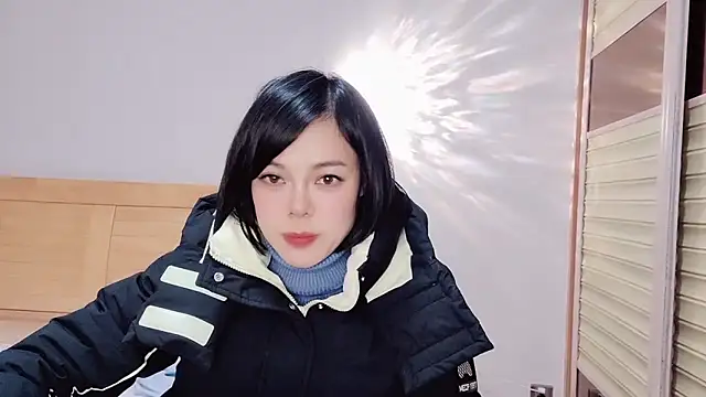 Snapshot of Linda-LL chatting on 01-13-25, 12:45 Linda-LL online show from 01-13-25, 12:45