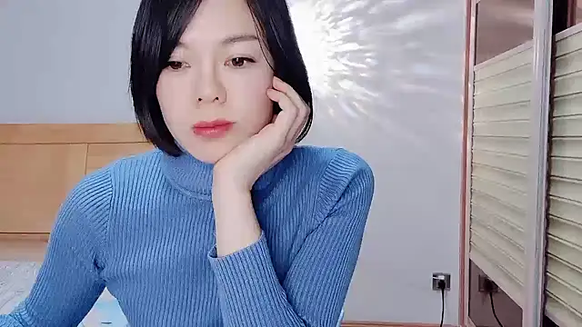 Snapshot of Linda-LL chatting on 01-14-25, 01:06 Linda-LL online show from 01-14-25, 01:06