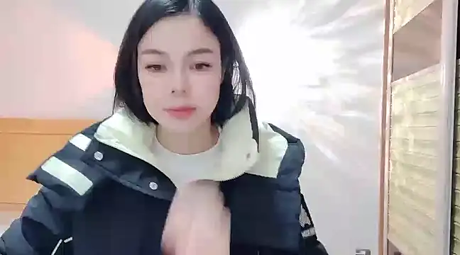 Snapshot of Linda-LL chatting on 01-16-25, 05:21 Linda-LL online show from 01-16-25, 05:21