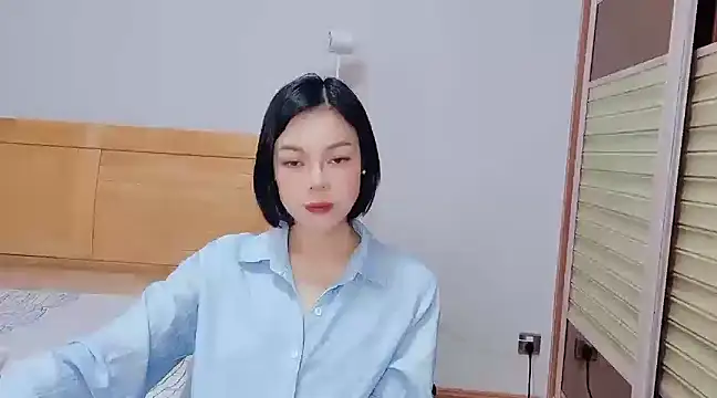 Snapshot of Linda-LL chatting on 01-18-25, 04:26 Linda-LL online show from 01-18-25, 04:26