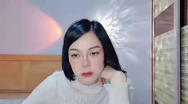 Snapshot of Linda-LL chatting on 01-21-25, 01:11 Linda-LL online show from 01-21-25, 01:11