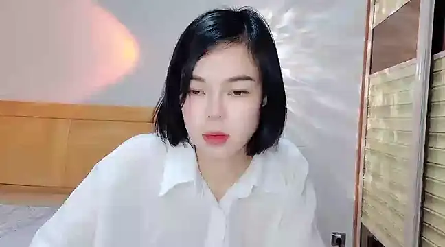 Snapshot of Linda-LL chatting on 01-27-25, 02:10 Linda-LL online show from 01-27-25, 02:10