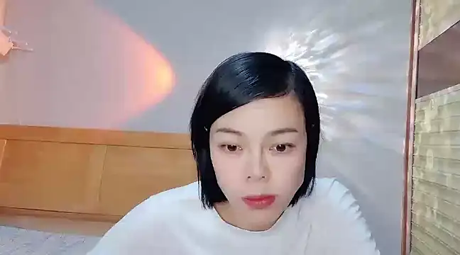 Snapshot of Linda-LL chatting on 01-28-25, 12:22 Linda-LL online show from 01-28-25, 12:22