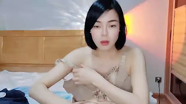 Snapshot of Linda-LL chatting on 02-14-25, 10:07 Linda-LL online show from 02-14-25, 10:07