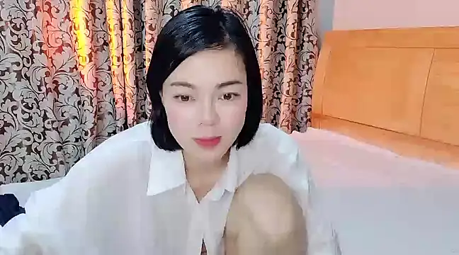 Snapshot of Linda-LL chatting on 02-17-25, 02:59 Linda-LL online show from 02-17-25, 02:59