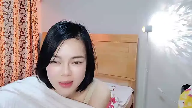 Snapshot of Linda-LL chatting on 02-22-25, 09:56 Linda-LL online show from 02-22-25, 09:56