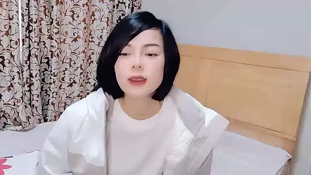 Snapshot of Linda-LL chatting on 02-23-25, 06:07 Linda-LL online show from 02-23-25, 06:07