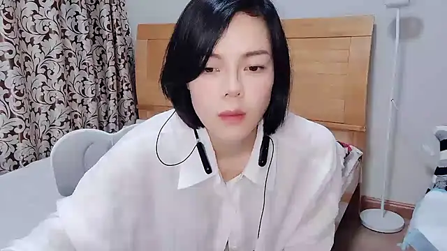 Snapshot of Linda-LL chatting on 02-26-25, 12:36 Linda-LL online show from 02-26-25, 12:36