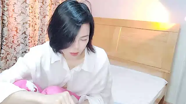 Snapshot of Linda-LL chatting on 02-27-25, 05:56 Linda-LL online show from 02-27-25, 05:56