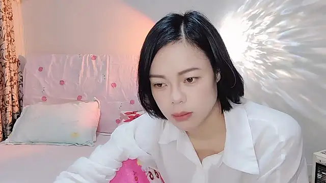 Snapshot of Linda-LL chatting on 03-03-25, 02:36 Linda-LL online show from 03-03-25, 02:36