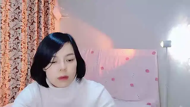 Snapshot of Linda-LL chatting on 03-07-25, 02:23 Linda-LL online show from 03-07-25, 02:23