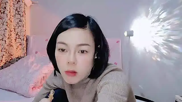 Snapshot of Linda-LL chatting on 03-09-25, 08:07 Linda-LL online show from 03-09-25, 08:07