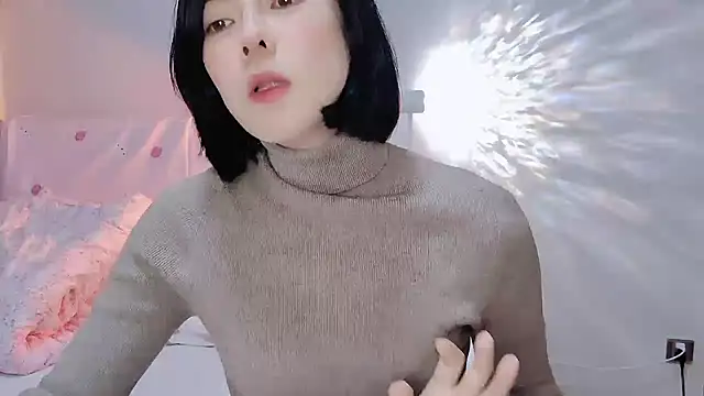 Snapshot of Linda-LL chatting on 03-09-25, 11:47 Linda-LL online show from 03-09-25, 11:47