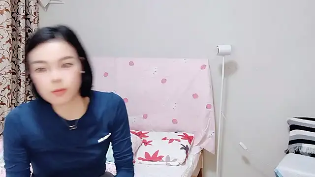 Snapshot of Linda-LL chatting on 03-14-25, 07:59 Linda-LL online show from 03-14-25, 07:59