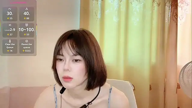 Snapshot of Linda-LL chatting on 09-17-25, 05:53 Linda-LL online show from 09-17-25, 05:53