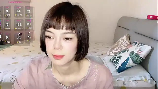 Snapshot of Linda-LL chatting on 09-25-25, 08:40 Linda-LL online show from 09-25-25, 08:40