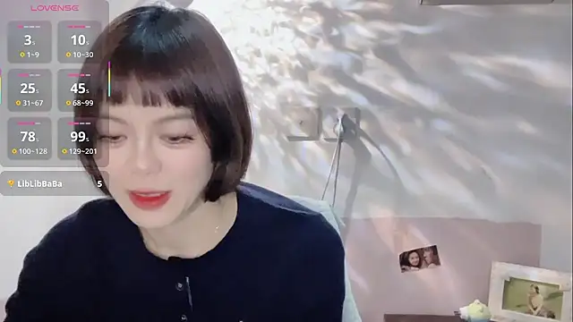 Linda-LL online show from 10-31-25, 12:39