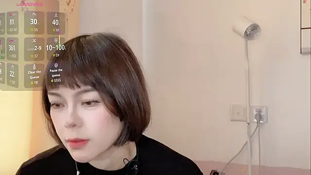 Linda-LL online show from 11-11-25, 05:18