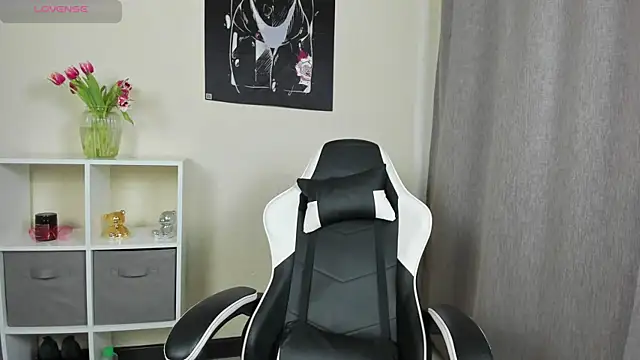 Eva toy online show from 03-13-25, 09:21