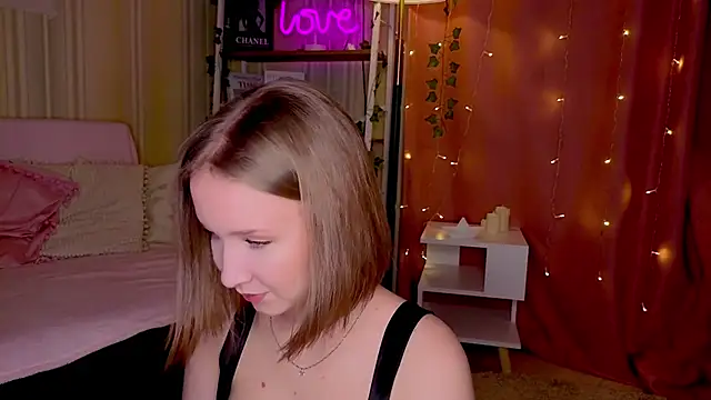 ms evasweet online show from 11-17-25, 01:17