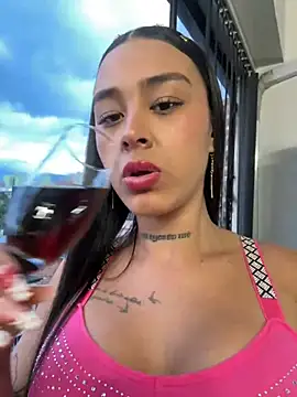 paisitahot1975 online show from 12-31-24, 10:56