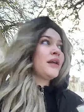 Snapshot of KikiWatson chatting on 12-14-24, 08:13 KikiWatson online show from 12-14-24, 08:13