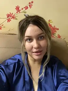 Snapshot of KikiWatson chatting on 12-31-24, 04:46 KikiWatson online show from 12-31-24, 04:46