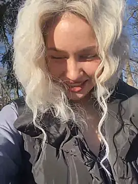 Snapshot of KikiWatson chatting on 01-10-25, 08:07 KikiWatson online show from 01-10-25, 08:07