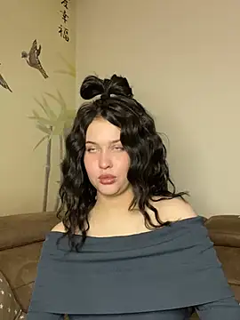 Snapshot of KikiWatson chatting on 02-23-25, 12:16 KikiWatson online show from 02-23-25, 12:16