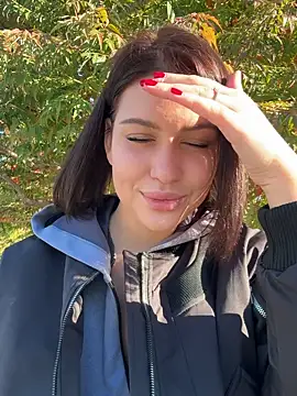 Snapshot of KikiWatson chatting on 09-27-25, 05:56 KikiWatson online show from 09-27-25, 05:56