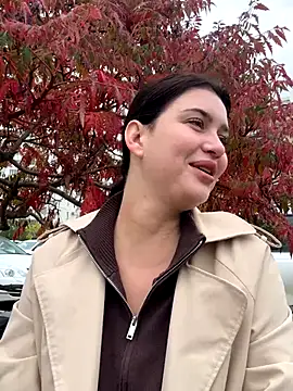 Snapshot of KikiWatson chatting on 10-19-25, 11:11 KikiWatson online show from 10-19-25, 11:11