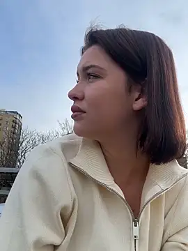 Snapshot of KikiWatson chatting on 11-20-25, 07:08 KikiWatson online show from 11-20-25, 07:08