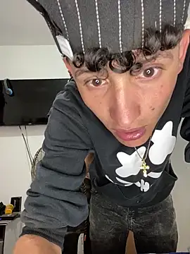 LatinBoysxxx online show from 01-20-25, 06:53