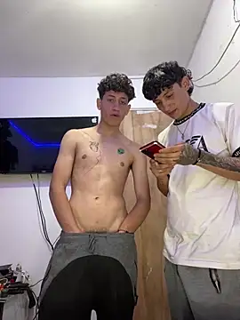 LatinBoysxxx online show from 01-28-25, 04:19