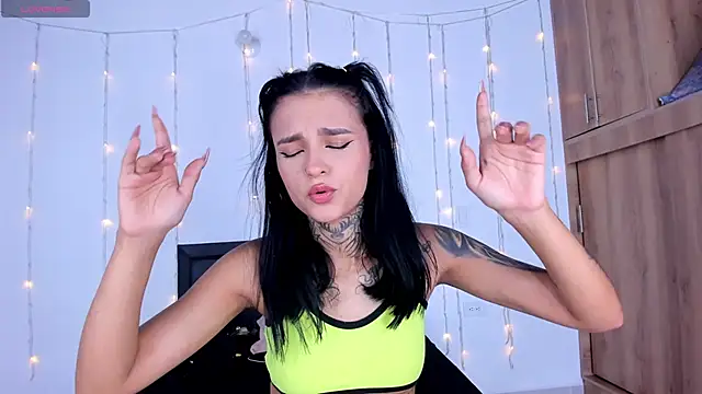 medussa13  online show from 02-26-25, 01:11