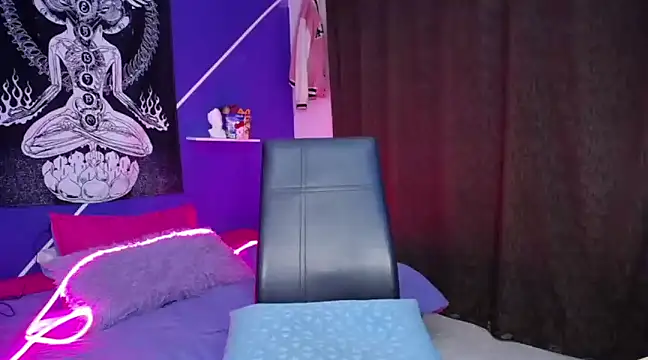 Bad kitty777 online show from 12-19-24, 07:40