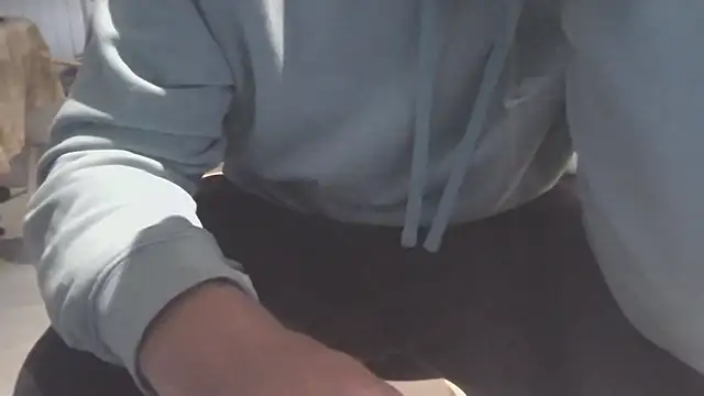 Landryyyyy online show from 05-21-26, 04:19