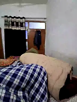 Snapshot of menakshiiikaur chatting on 12-14-24, 02:21 menakshiiikaur online show from 12-14-24, 02:21