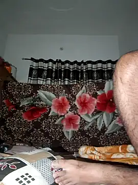 Snapshot of menakshiiikaur chatting on 09-10-25, 05:57 menakshiiikaur online show from 09-10-25, 05:57