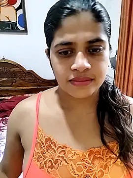 Snapshot of chanu174174 chatting on 10-25-25, 04:53 chanu174174 online show from 10-25-25, 04:53