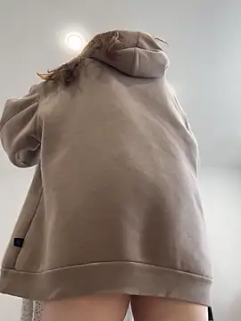 Topvi  online show from 11-09-25, 08:23