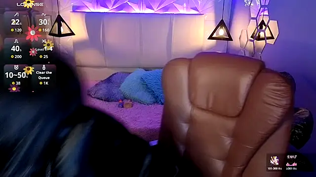 AlessiaVal  online show from 11-20-25, 02:17