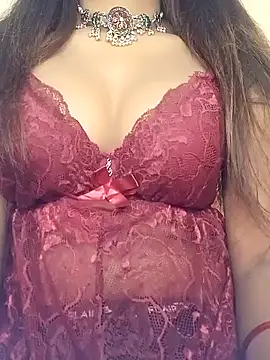 Snapshot of Esha_Babyy chatting on 01-21-25, 01:43 Esha Babyy online show from 01-21-25, 01:43