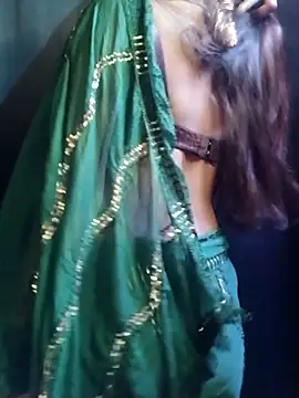 Snapshot of Esha_Babyy chatting on 09-20-25, 01:34 Esha Babyy online show from 09-20-25, 01:34