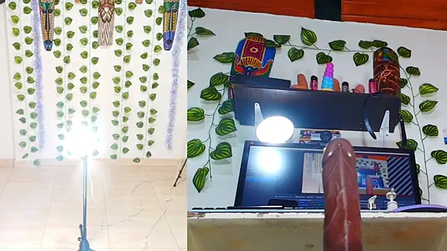 sharlotte funny online show from 04-17-26, 07:06