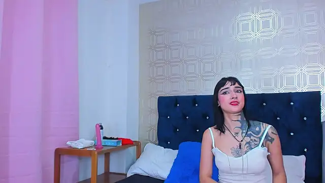 yulianademond66 online show from 02-08-25, 02:05