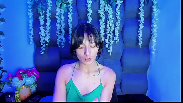 Snapshot of Danny_Face chatting on 05-16-26, 03:00 Danny Face online show from 05-16-26, 03:00