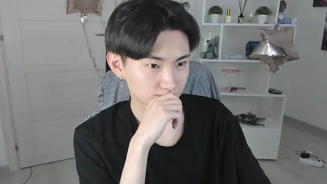 Snapshot of Miram_Yu chatting on 01-23-25, 06:28 Miram Yu online show from 01-23-25, 06:28